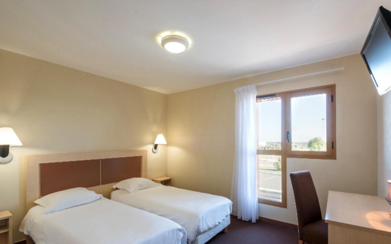 Hotel Talencia Thouars Exterior foto