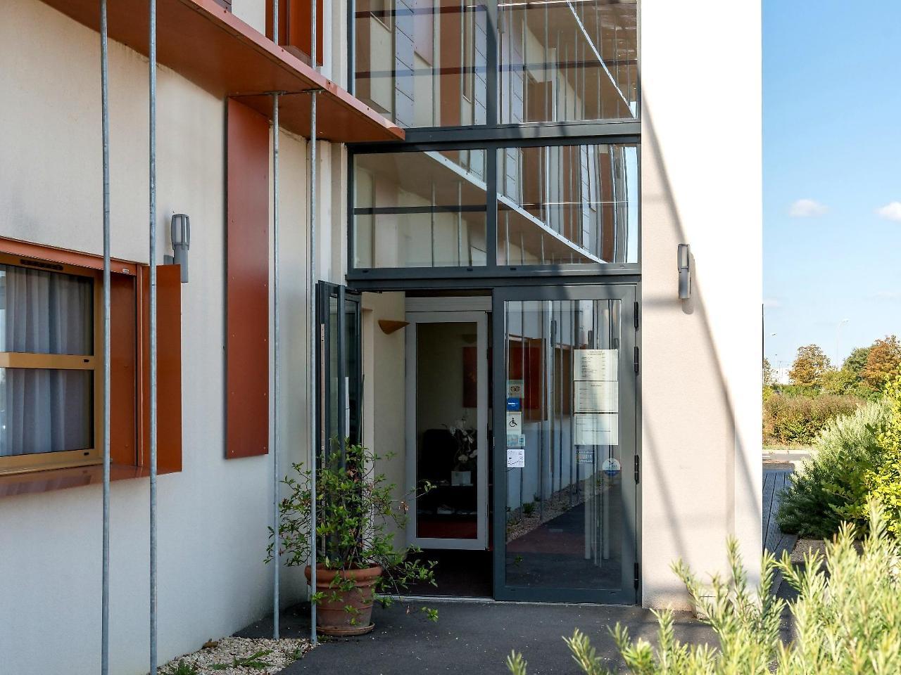 Hotel Talencia Thouars Exterior foto
